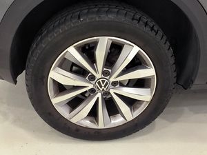 Volkswagen T-Roc 1.5 tsi 150 cv dsg advance r-line  - Foto 8