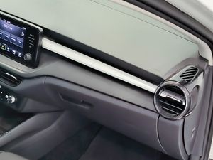 Skoda Fabia 1.0 Tsi 95 Cv Ambition  - Foto 17