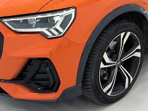 Audi Q3 Sb 40 Tdi 200cv Quattro Stronic Black Line  - Foto 6