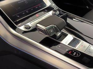 Audi Q8 Suv Black Line Tfsi E Quattro 290 Kw Tipt  - Foto 13