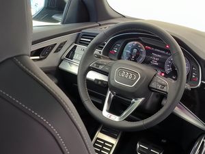 Audi Q8 Suv Black Line Tfsi E Quattro 290 Kw Tipt  - Foto 10