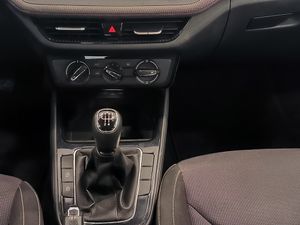 Skoda Fabia 10 Tsi 95 Cv Selection  - Foto 20