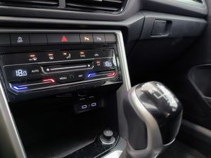 Volkswagen T-roc 1.5 Tsi 150 Cv Life  - Foto 17