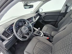 Audi A1 Sportback Adrenalin 25 Tfsi 70kw (95cv)  - Foto 14