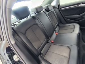 Audi A3 Sedan 35 Tfsi 150 Cv Design  - Foto 8