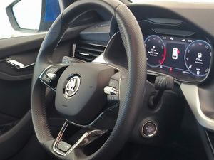 Skoda Kamiq 1.5 Tsi 150 Cv Sport  - Foto 18