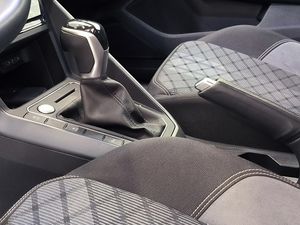 Volkswagen Taigo 1.0 Tsi 115 Cv Dsg R-line  - Foto 14