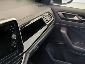 Volkswagen T-roc 1.5 Tsi 150 Cv Dsg R-line  - Foto 17
