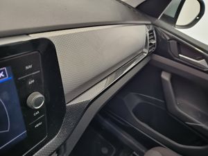 Volkswagen T-cross 1.0 Tsi 115 Cv Life  - Foto 15