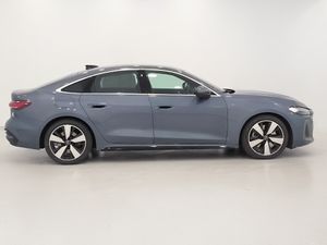Audi A5 Sedan Black Line Tfsie Quattro Stronic 299 Cv  - Foto 3