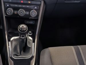 Volkswagen T-roc 1.6 Tdi 115 Cv Advance  - Foto 10