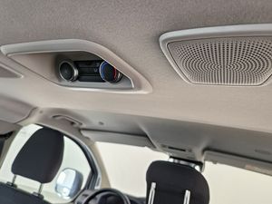 Volkswagen Caravelle 2.0 Tdi 150 Cv Automatica 8 Velocidades  - Foto 14