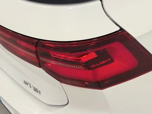 Volkswagen Golf 1.5 Etsi 150 Cv Dsg R-line  - Foto 10