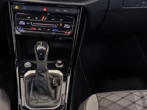 Volkswagen T-roc 1.5 Tsi 150 Cv Dsg R-line  - Foto 9