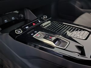 Audi Q6 Suv 55 E-tron Launch Edition  - Foto 14