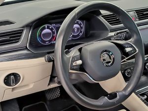 Skoda Superb 1.4 Tsi Phev Style Dsg 218 Cv  - Foto 13
