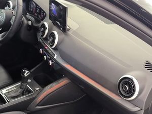 Audi Q2 35 Tfsi 150 Cv Stronic Adrenalin  - Foto 19