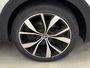 Volkswagen Taigo 1.0 Tsi 115 Cv Dsg R-line  - Foto 8