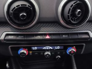 Audi Q2 35 Tfsi 150 Cv Stronic Black Line  - Foto 17