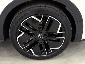 Volkswagen T-roc R-line 1st Edition 1.5 Etsi 150 Cv Dsg  - Foto 8