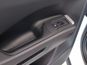 Volkswagen T-roc R-line 1st Edition 1.5 Etsi 150 Cv Dsg  - Foto 10