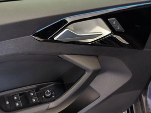 Audi A1 Sb 30 Tfsi 116cv Stronic Black Edition  - Foto 14