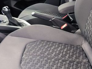 Audi A1 Sb 30 Tfsi 116cv Stronic Black Edition  - Foto 16
