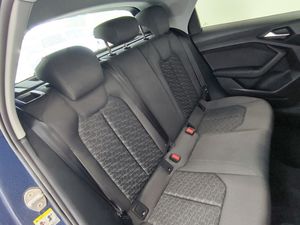 Audi A1 Sb 30 Tfsi 116cv Stronic Black Edition  - Foto 8