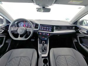 Audi A1 Sb 30 Tfsi 116cv Stronic Black Edition  - Foto 7