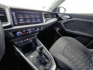 Audi A1 Sb 30 Tfsi 116cv Stronic Black Edition  - Foto 18