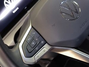 Volkswagen Golf 1.0 Tsi 110 Cv Life  - Foto 17