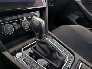 Volkswagen Arteon 2.0 Tdi 150 Cv Dsg  - Foto 14