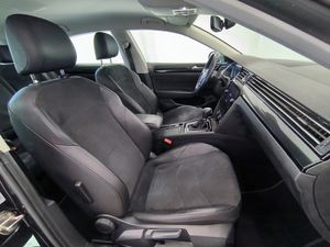 Volkswagen Arteon 2.0 Tdi 150 Cv Dsg  - Foto 5