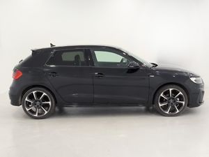 Audi A1 Sb 30 Tfsi 116cv Stronic Black  - Foto 3