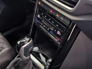 Volkswagen T-roc 15 Tsi 150cv Dsg R-line  - Foto 9