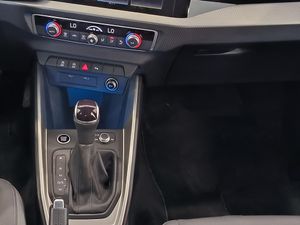 Audi A1 sb 30 tfsi 116 cv stronic black edition  - Foto 20