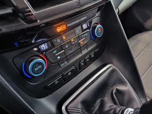 Ford Connect Tourneo 1.5 Tdci 120 Cv Titanium  - Foto 17