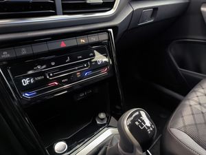 Volkswagen T-roc 1.5 Rsi 150cv R-line  - Foto 14