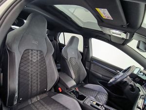 Volkswagen Golf R-line 1.5 Etsi 110kw (150cv) Dsg  - Foto 9