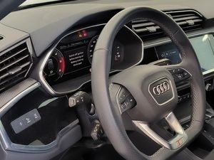 Audi Q3 35 Tdi 110kw (150cv) S Tronic Black Lim.  - Foto 11