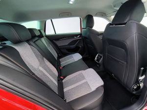 Skoda Octavia Combi 2.0 Tdi 110kw (150cv) Dsg Plus  - Foto 6
