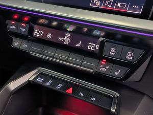 Audi A3 Sb 35 Tdi 150 Cv Black Line  - Foto 18