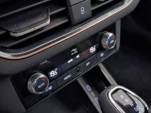 Skoda Kamiq 1.5 Tsi 150 Cv Dsg Style  - Foto 14