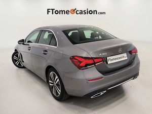 Mercedes Clase A 180 Sedan 136 Cv  - Foto 2