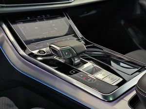 Audi Q8 55 Tfsie 394 Cv Q Tiptronic Black Line  - Foto 16