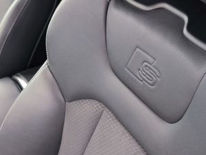 Audi Q8 55 Tfsie 394 Cv Q Tiptronic Black Line  - Foto 17