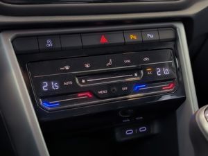 Volkswagen T-roc 1.5 Tsi 150 Cv Life  - Foto 17