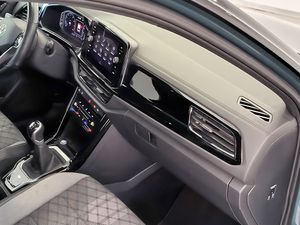 Volkswagen T-roc 1.5 Tsi 150 Cv R-line  - Foto 19