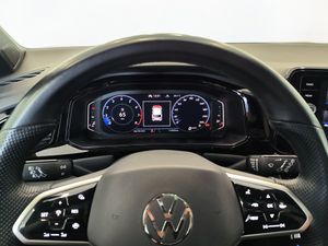 Volkswagen T-roc 1.5 Tsi 150 Cv R-line  - Foto 18