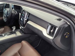 Volvo V60 20 D4 Inscription 190cv  - Foto 18